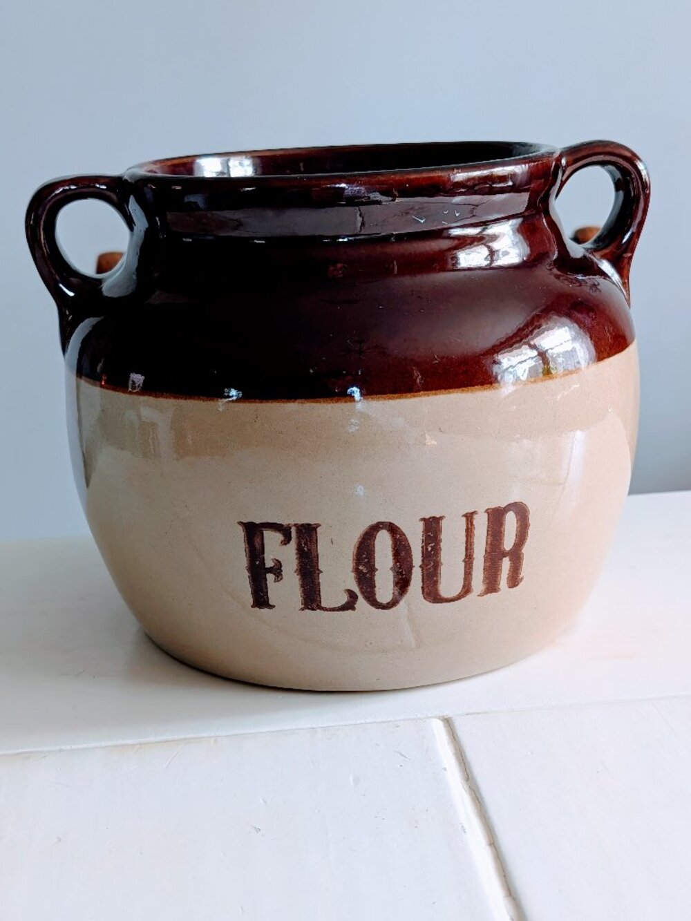 VTG Flour Monmouth USA Stoneware Crock Brown Dipped Bean Pot Jar Maple Leaf